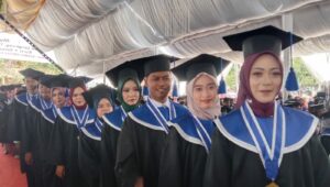 Sebanyak 35 Sarjana Prodi PBSI Fakultas Ilmu Pendidikan Universitas Nurul Huda diwisuda Kamis (30/1/2025).