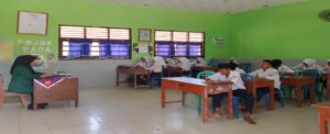 Mahasiswa Program Studi Pendidikan Bahasa dan Sastra Indonesia Laksanakan Uji Soal di SMP NU Tugasari